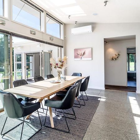 Paradise On Campbell Martinborough Ngoại thất bức ảnh