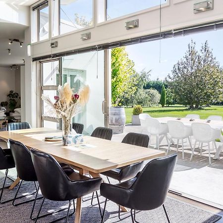 Paradise On Campbell Martinborough Ngoại thất bức ảnh