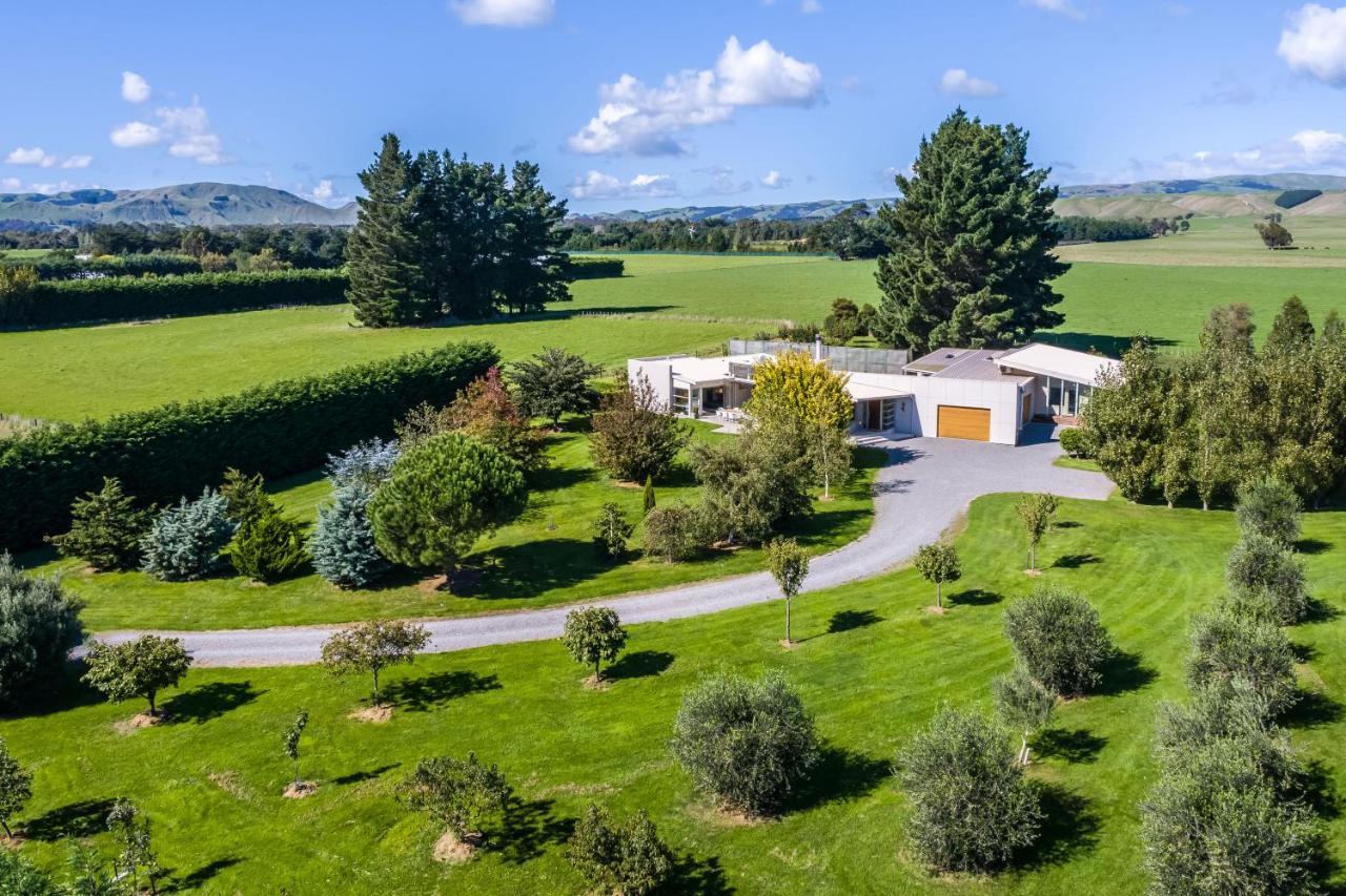 Paradise On Campbell Martinborough Ngoại thất bức ảnh