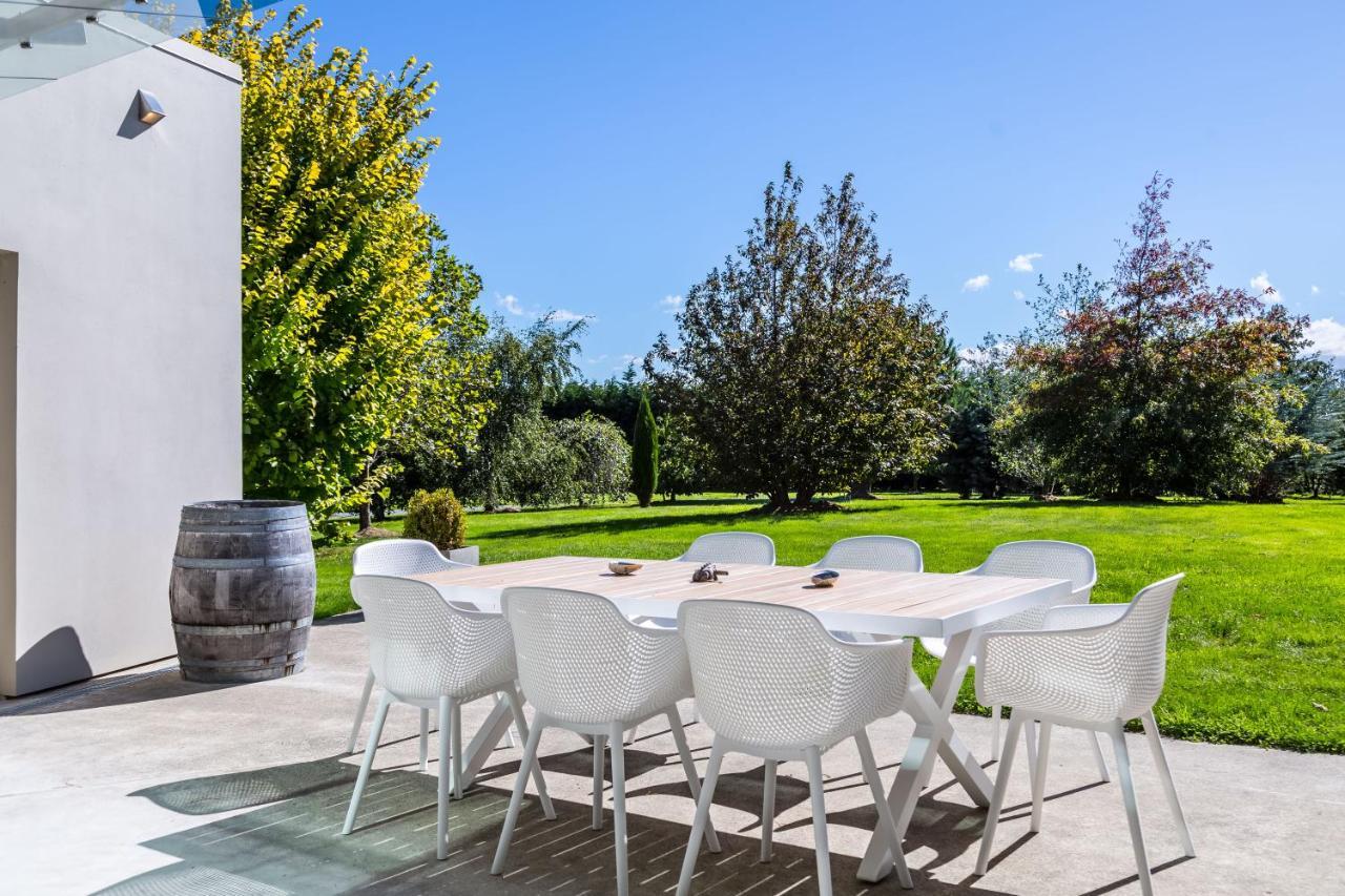 Paradise On Campbell Martinborough Ngoại thất bức ảnh