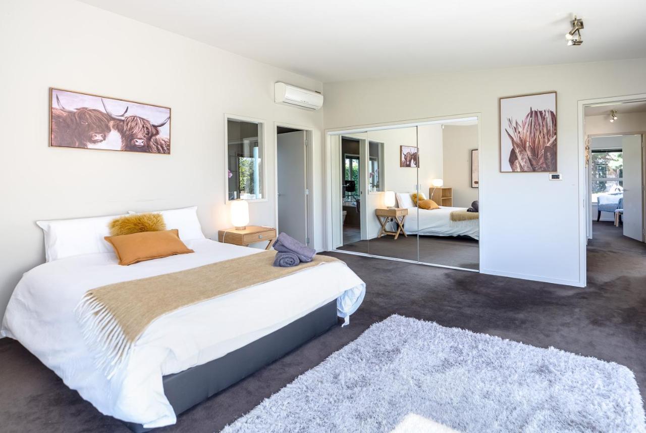 Paradise On Campbell Martinborough Ngoại thất bức ảnh